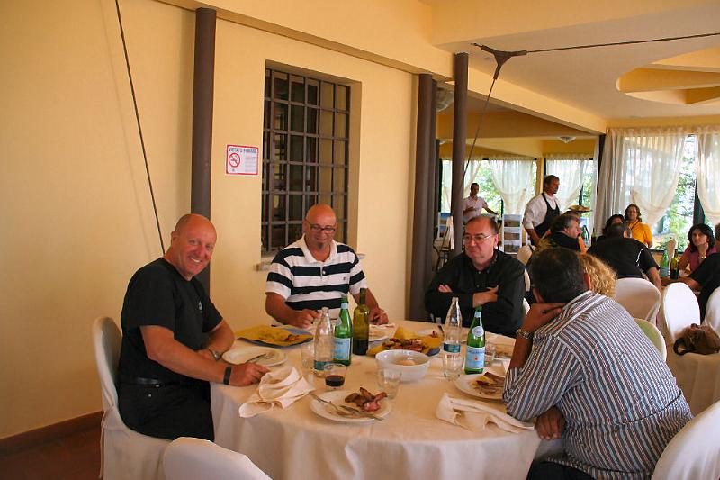 Villa Monteleone pranzo 30.jpg